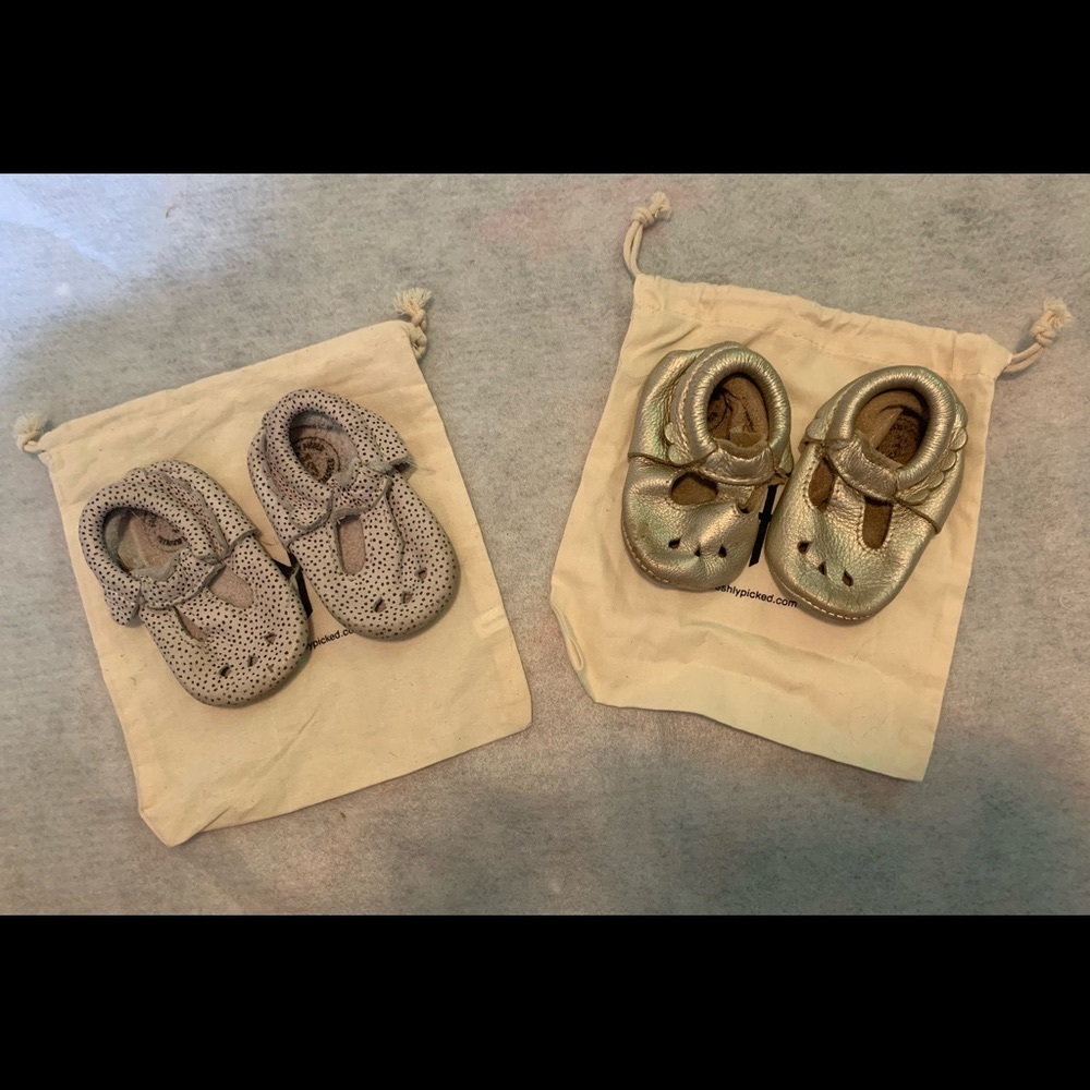 Freshly picked Mary Jane moccasins size 3–lot of 2 pairs in used good condition